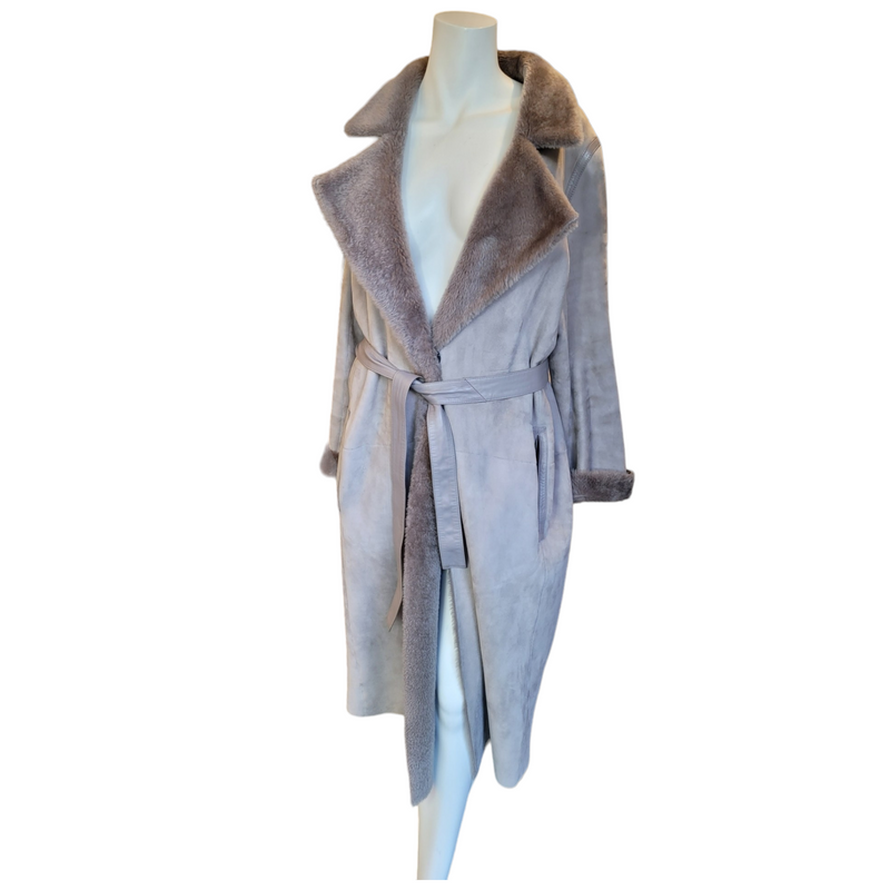 Yves Salomon Immaculate Grey Coat in 100% Lamb, Size 38