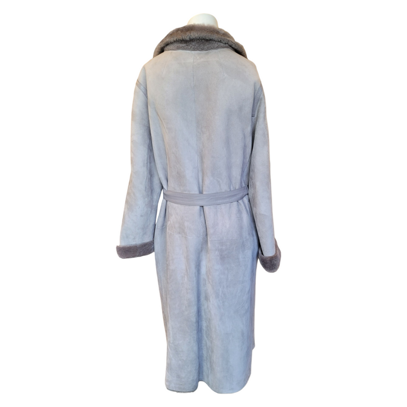 Yves Salomon Immaculate Grey Coat in 100% Lamb, Size 38