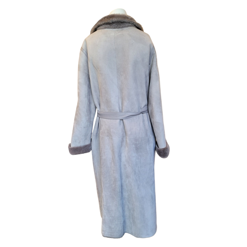 Yves Salomon Immaculate Grey Coat in 100% Lamb, Size 38