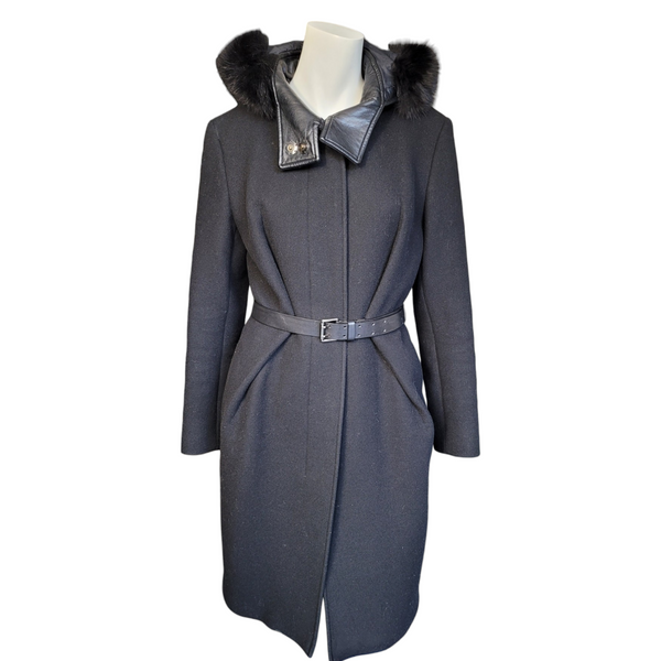 SportMAX by Max Mara Elegant Black Coat with Fox Trimmed Hood in 100% Virgin Wool, Size UK10
