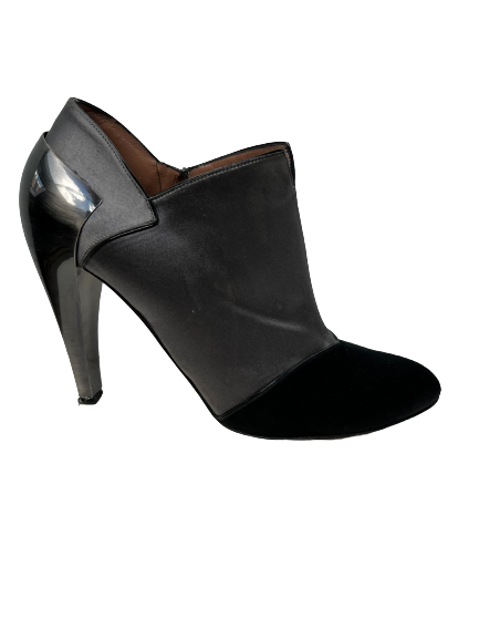Alaia Grey Black Satin Metal Heel Low Ankle Boot Size 38.5