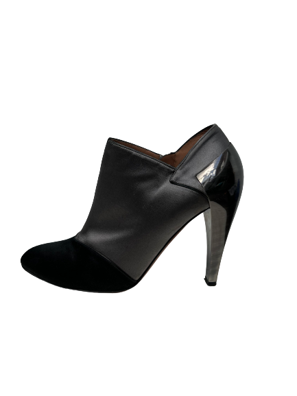 Alaia Grey Black Satin Metal Heel Low Ankle Boot Size 38.5