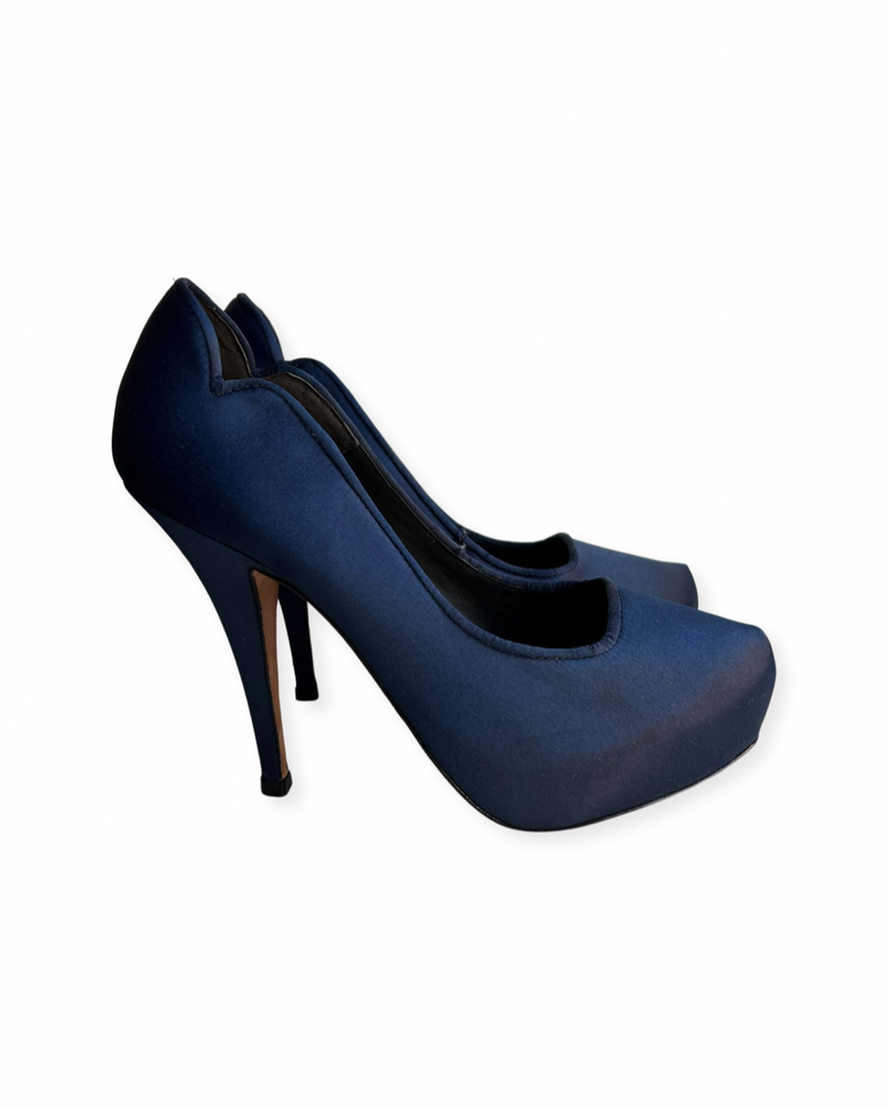 Top Shop Boutique Satin Platform Shoes Size 39 Elegant and Comfortable Heels for Any Occasion