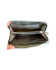 Luxury Metallic Gold Woven Leather Purse with Credit Card Holder Elegant and High-Quality