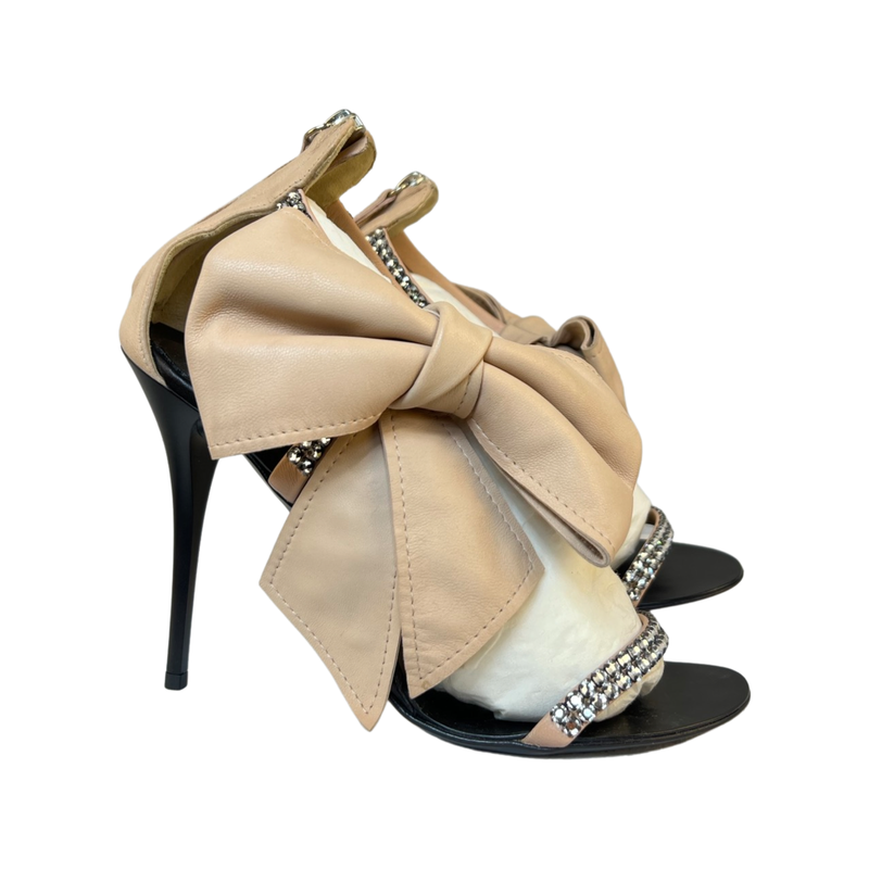 New Giuseppe Zanotti Crystal Toe Strap Sandals Sexy and Chic Nude Bow Heels 39