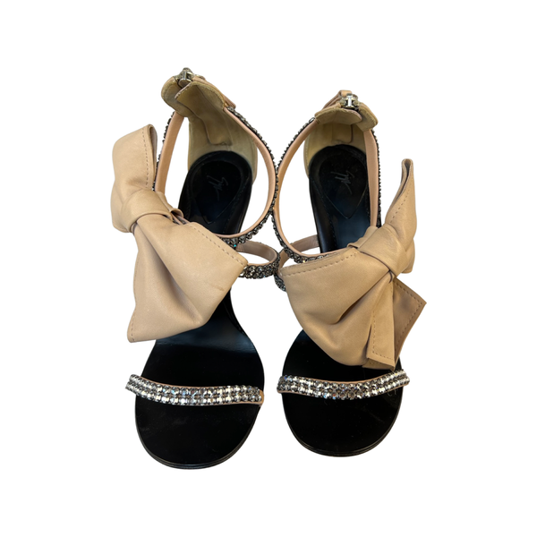 New Giuseppe Zanotti Crystal Toe Strap Sandals Sexy and Chic Nude Bow Heels 39